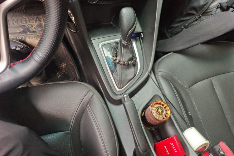 Used Buick GT 2021 Revised Version 1.3T Automatic Mild Hybrid Elite Edition Gear Lever