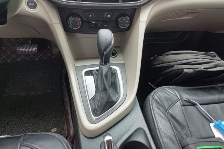 Used Buick GT 2021 Exemplar 1.5L Automatic Entry-Level Trim Gear Lever