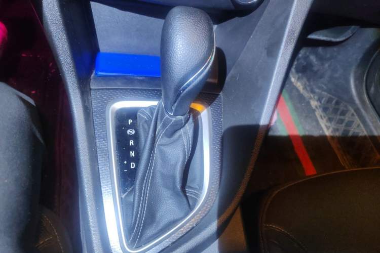 Used Buick GT 2021 Revised Version Flagship 1.5L Automatic Elite Edition Gear Lever