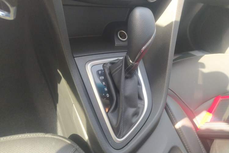 Used Buick GT 2021 Revised Version 1.3T Automatic Mild Hybrid Elite Edition Gear Lever
