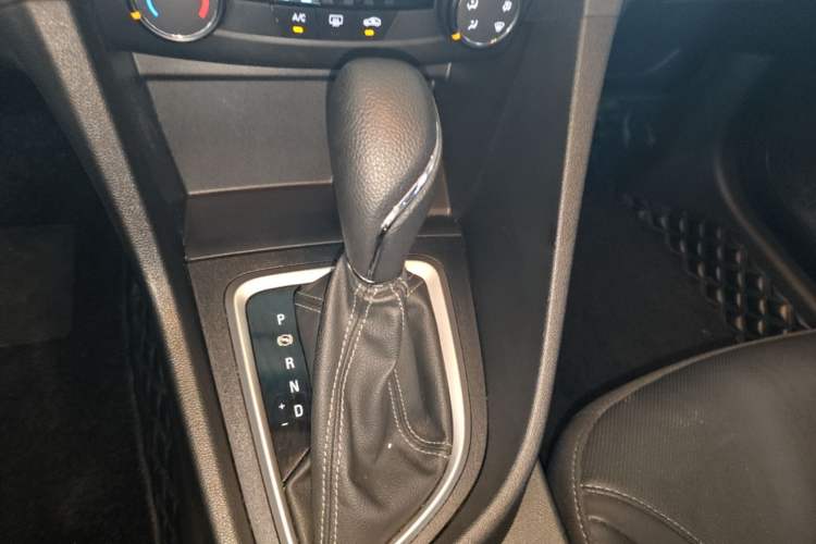 Used Buick GT 2021 Revised Version Flagship 1.5L Automatic Entry-Level Trim Gear Lever