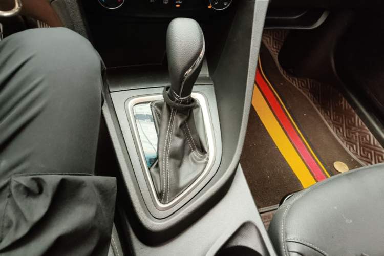 Used Buick GT 2021 Revised Version Flagship 1.5L Automatic Elite Edition Gear Lever