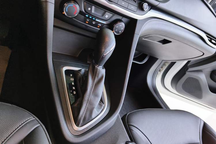 Used Buick GT 2021 Revised Version Flagship 1.5L Automatic Elite Edition Gear Lever
