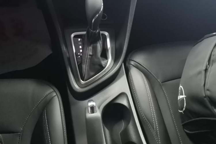 Used Buick GT 2021 Revised Version Flagship 1.5L Automatic Elite Edition Gear Lever