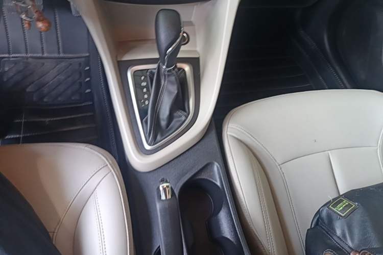 Used Buick GT 2021 Exemplar 1.5L Automatic Elite Version Gear Lever