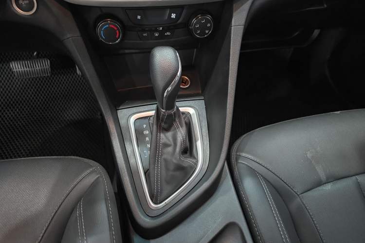 Used Buick GT 2021 Revised Version 1.3T Automatic Mild Hybrid Elite Edition Gear Lever