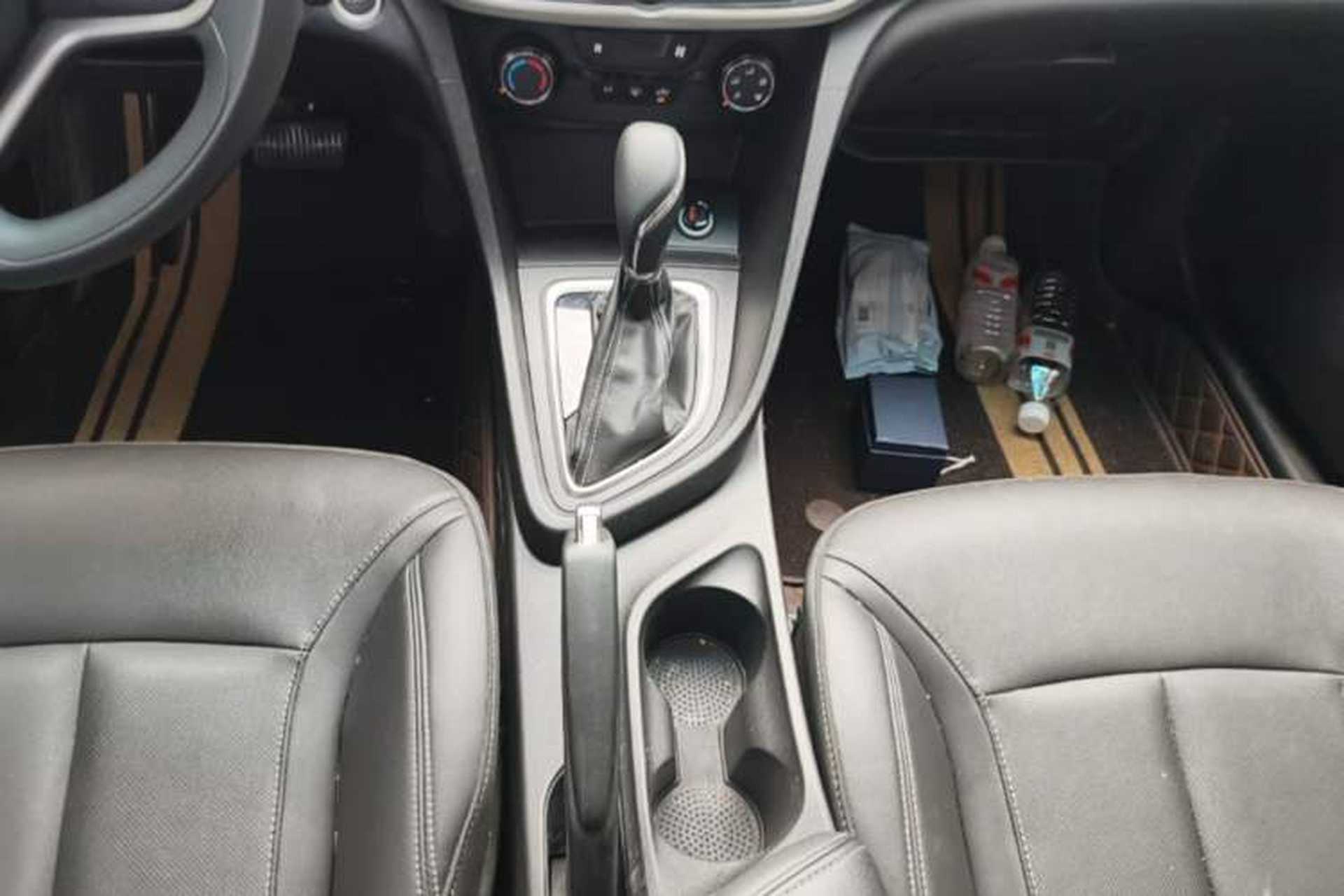Used Buick GT 2021 Revised Version Flagship 1.5L Automatic Elite Edition Gear Lever