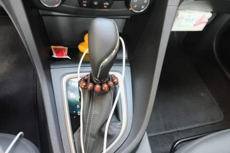 Used Buick GT 2021 Revised Version Flagship 1.5L Automatic Elite Edition Gear Lever