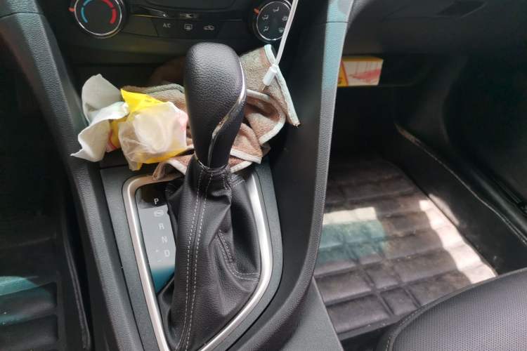 Used Buick GT 2021 Revised Version Flagship 1.5L Automatic Elite Edition Gear Lever