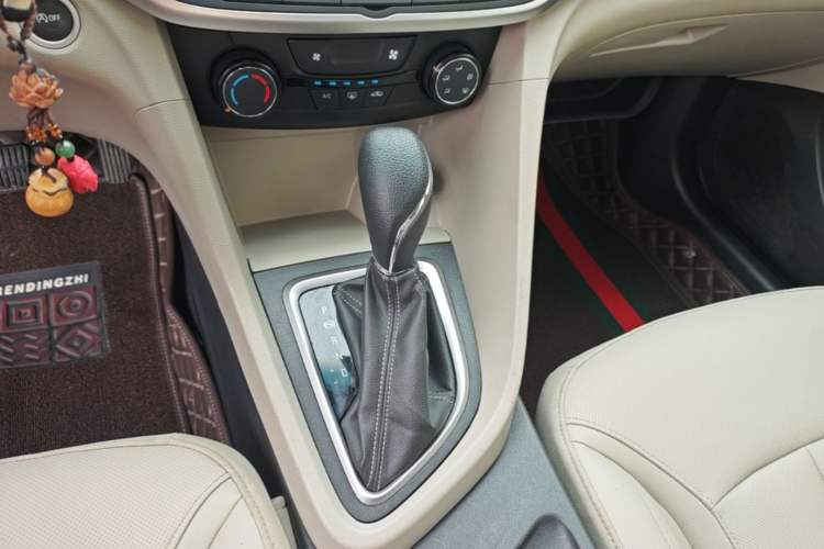 Used Buick GT 2021 Exemplar 1.5L Automatic Elite Version Gear Lever