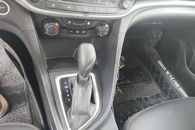 Used Buick GT 2021 Revised Version Flagship 1.5L Automatic Elite Edition Gear Lever