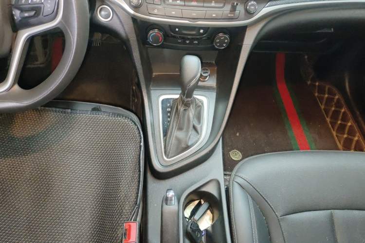 Used Buick GT 2021 Revised Version Flagship 1.5L Automatic Elite Edition Gear Lever
