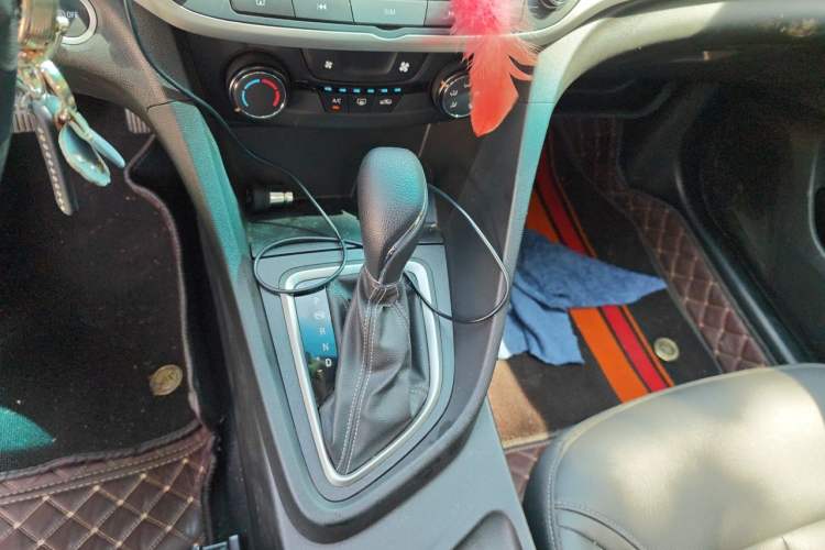 Used Buick GT 2021 Revised Version Flagship 1.5L Automatic Elite Edition Gear Lever