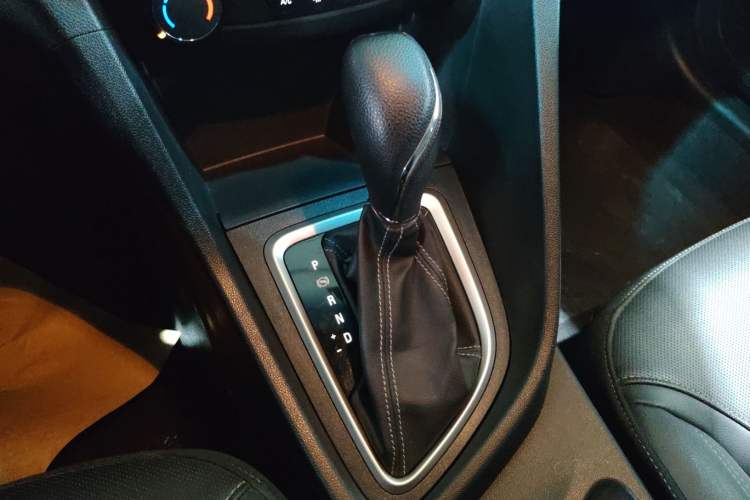Used Buick GT 2021 Revised Version Flagship 1.5L Automatic Elite Edition Gear Lever