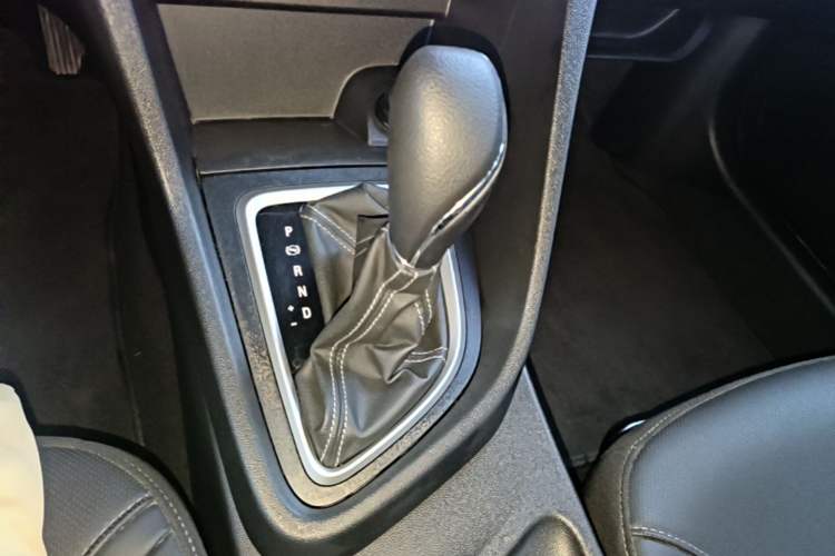 Used Buick GT 2021 Revised Version 1.3T Automatic Mild Hybrid Elite Edition Gear Lever