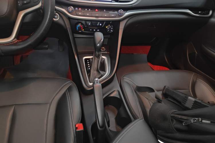 Used Buick GT 2021 1.3T Automatic Mild Hybrid Elite Version Gear Lever