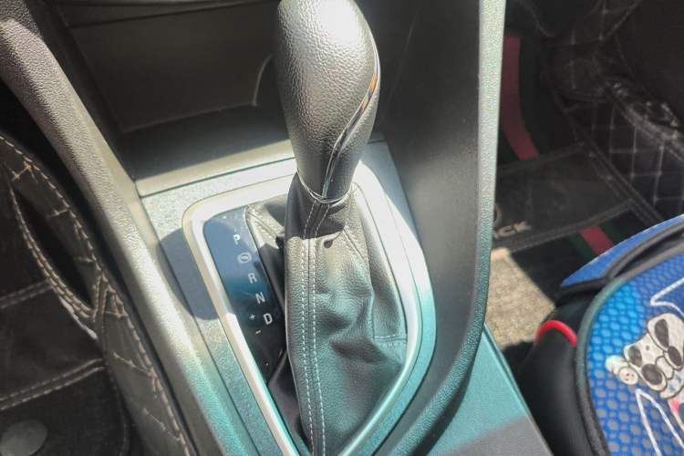 Used Buick GT 2021 Revised Version Flagship 1.5L Automatic Elite Edition Gear Lever