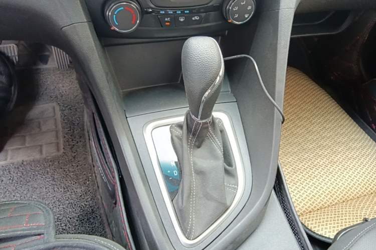 Used Buick GT 2021 Revised Version Flagship 1.5L Automatic Elite Edition Gear Lever