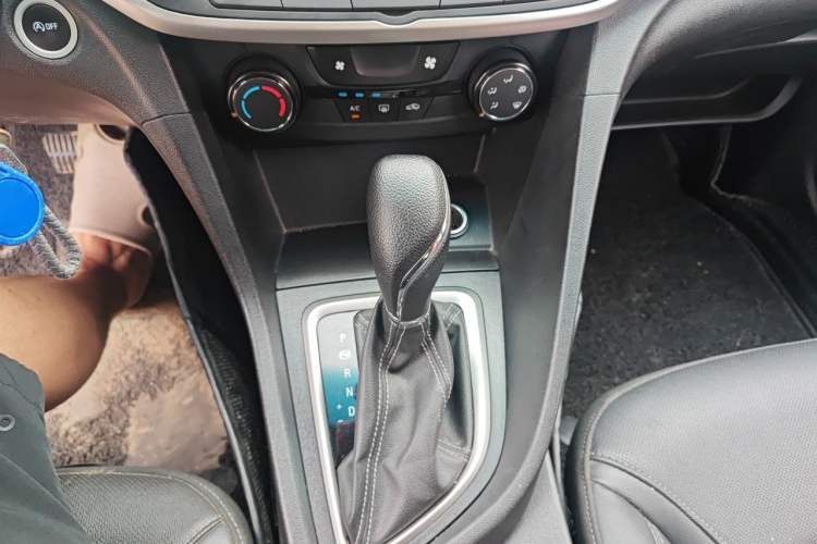 Used Buick GT 2021 Revised Version Flagship 1.5L Automatic Elite Edition Gear Lever