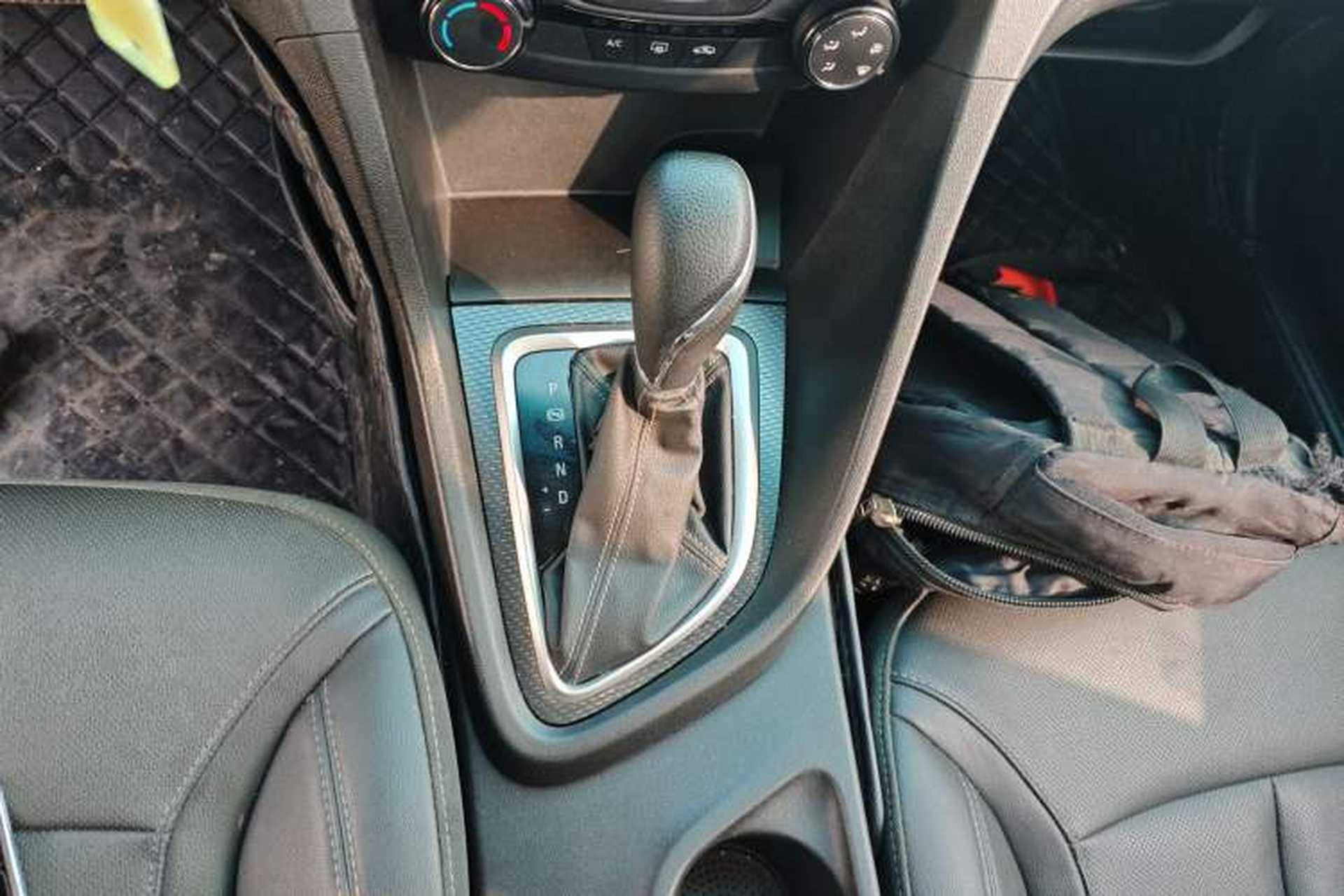 Used Buick GT 2021 Revised Version Flagship 1.5L Automatic Elite Edition Gear Lever