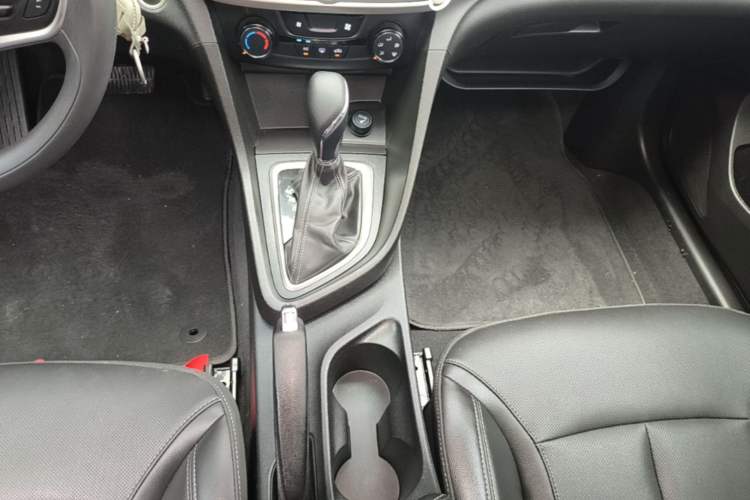 Used Buick GT 2021 Revised Version Flagship 1.5L Automatic Elite Edition Gear Lever