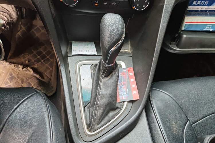 Used Buick GT 2021 1.3T Automatic Mild Hybrid Elite Version Gear Lever