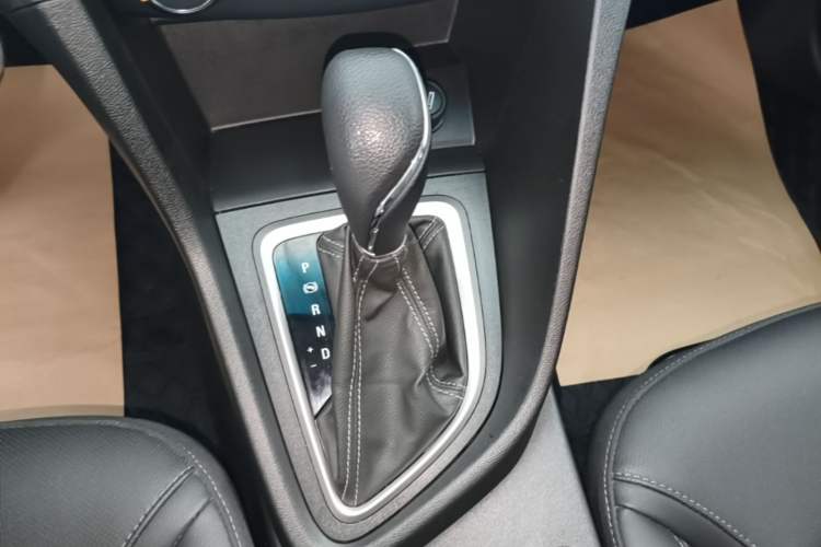 Used Buick GT 2021 Revised Version Flagship 1.5L Automatic Elite Edition Gear Lever
