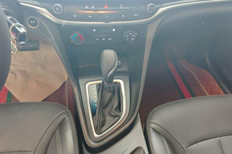 Used Buick GT 2021 Revised Version Flagship 1.5L Automatic Elite Edition Gear Lever