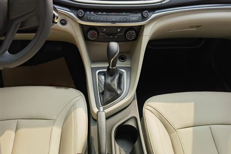 Used Buick GT 2021 Exemplar 1.5L Automatic Elite Version Gear Lever