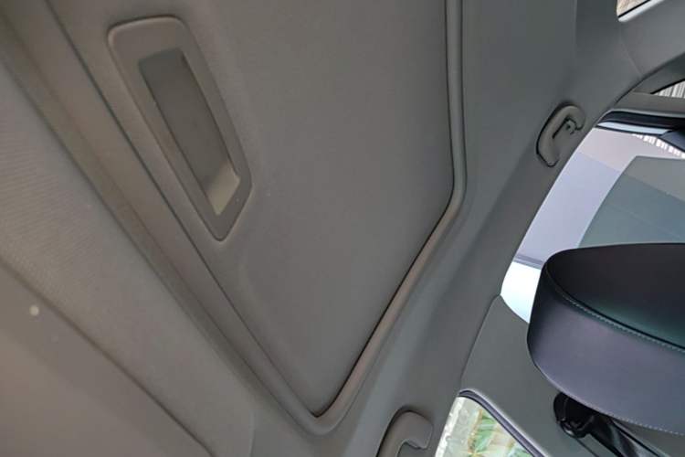 Used Buick GT 2021 Revised Version 1.3T Automatic Mild Hybrid Elite Edition Headliner