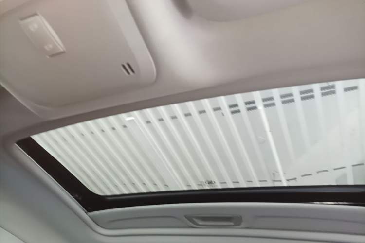 Used Buick GT 2021 1.3T Automatic Mild Hybrid Elite Version Headliner