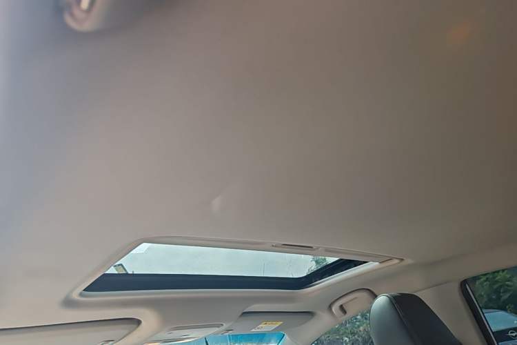 Used Buick GT 2021 1.3T Automatic Mild Hybrid Elite Version Headliner