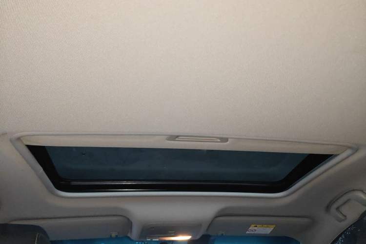 Used Buick GT 2021 1.3T Automatic Mild Hybrid Elite Version Headliner