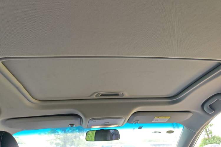 Used Buick GT 2021 Revised Version 1.3T Automatic Mild Hybrid Elite Edition Headliner