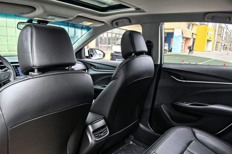 Used Buick GT 2021 1.3T Automatic Mild Hybrid Elite Version Headliner