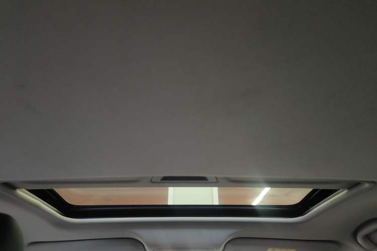 Used Buick GT 2021 Revised Version 1.3T Automatic Mild Hybrid Elite Edition Headliner