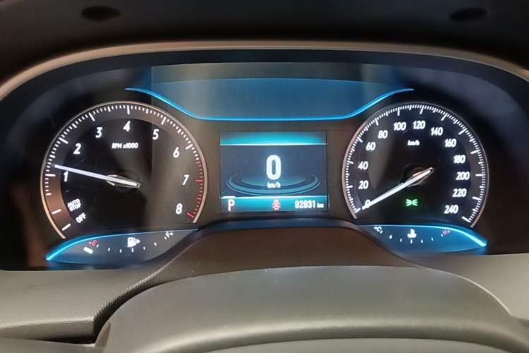 Used Buick GT 2021 Revised Version 1.3T Automatic Mild Hybrid Elite Edition Instrument Cluster
