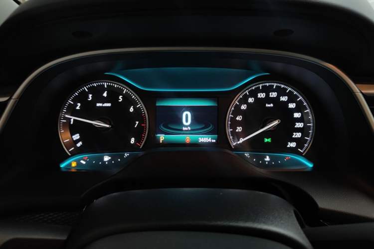 Used Buick GT 2021 Revised Version 1.3T Automatic Mild Hybrid Elite Edition Instrument Cluster