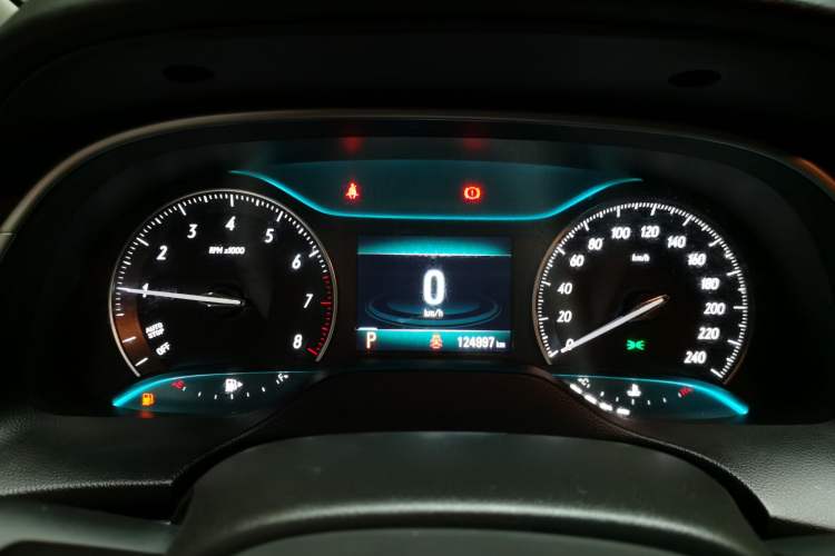 Used Buick GT 2021 Revised Version 1.3T Automatic Mild Hybrid Elite Edition Instrument Cluster