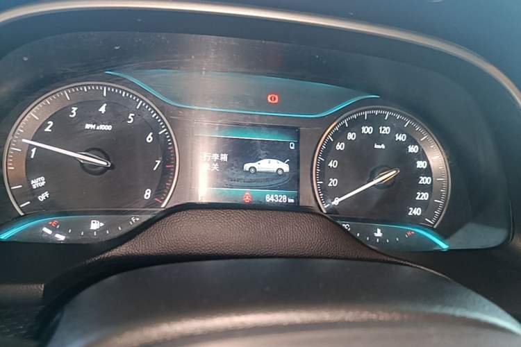 Used Buick GT 2021 Revised Version 1.3T Automatic Mild Hybrid Elite Edition Instrument Cluster