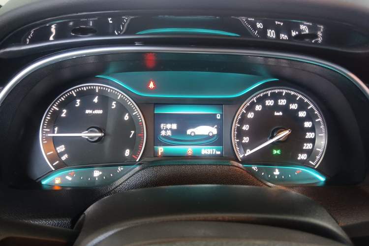 Used Buick GT 2021 Revised Version 1.3T Automatic Mild Hybrid Elite Edition Instrument Cluster