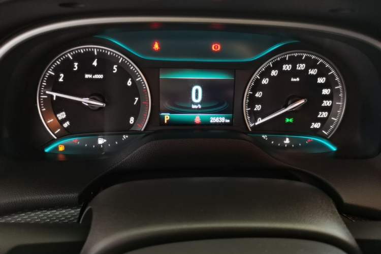 Used Buick GT 2021 Revised Version 1.3T Automatic Mild Hybrid Elite Edition Instrument Cluster