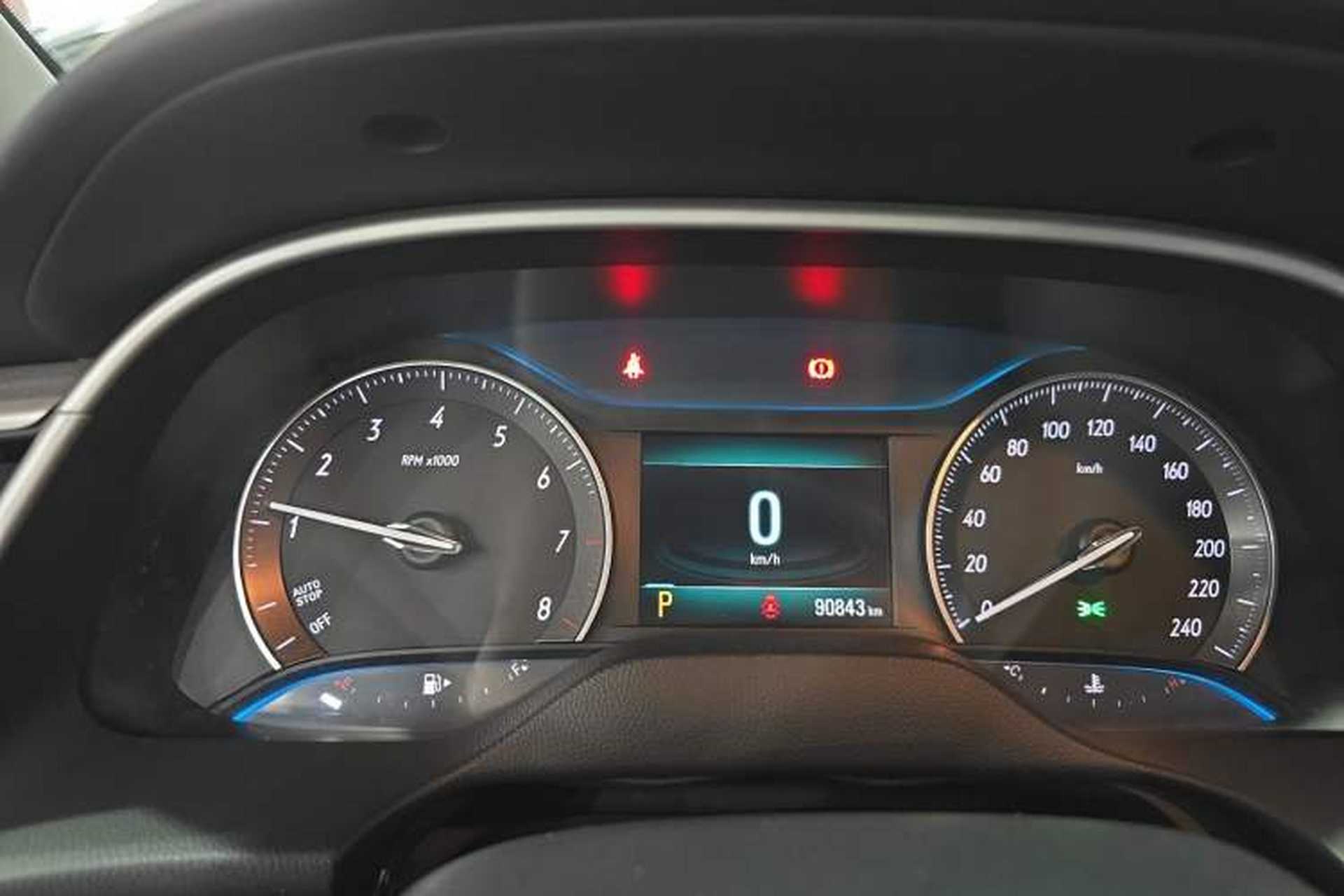 Used Buick GT 2021 Revised Version 1.3T Automatic Mild Hybrid Elite Edition Instrument Cluster