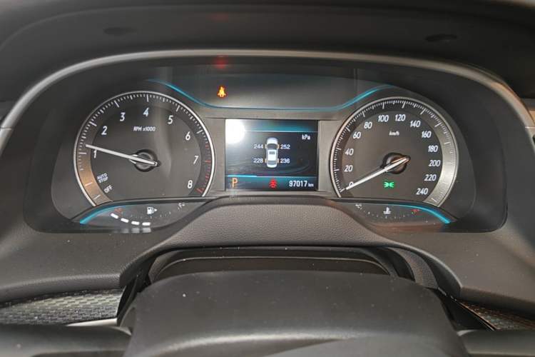Used Buick GT 2021 Revised Version Flagship 1.5L Automatic Entry-Level Trim Instrument Cluster