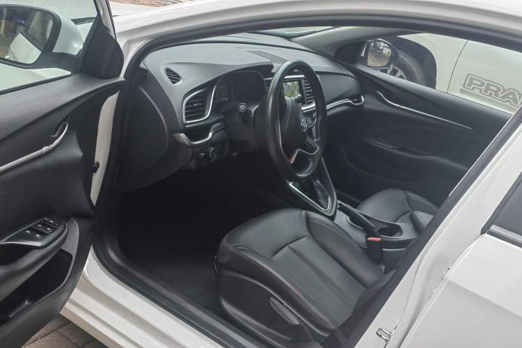 Used Buick GT 2021 Revised Version 1.3T Automatic Mild Hybrid Elite Edition Interior 1