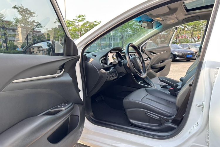 Used Buick GT 2021 Revised Version 1.3T Automatic Mild Hybrid Elite Edition Interior 10
