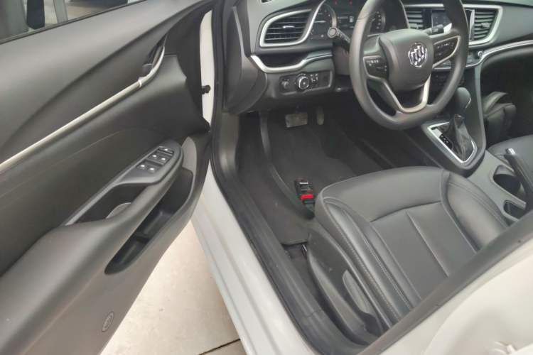 Used Buick GT 2021 Revised Version 1.3T Automatic Mild Hybrid Elite Edition Interior 3