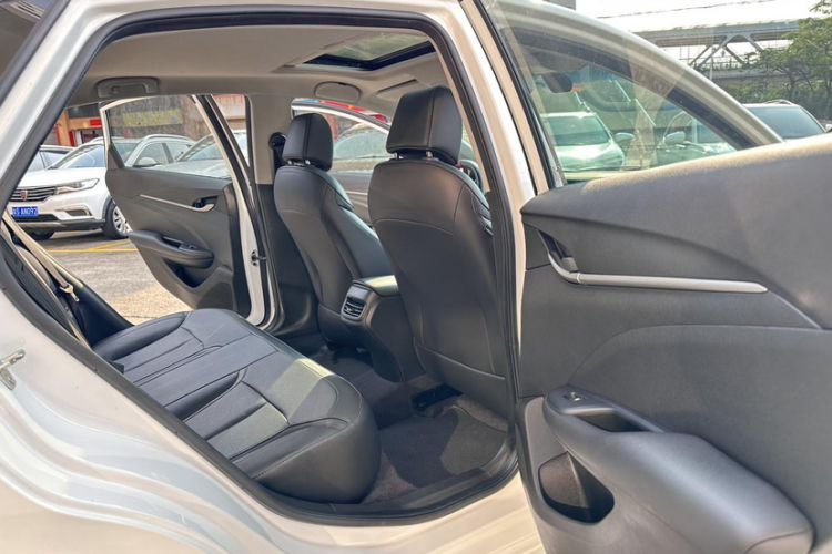 Used Buick GT 2021 Revised Version 1.3T Automatic Mild Hybrid Elite Edition Interior 4