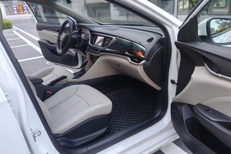 Used Buick GT 2021 Exemplar 1.5L Automatic Elite Version Interior 4