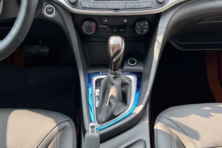 Used Buick GT 2021 Revised Version 1.3T Automatic Mild Hybrid Elite Edition Interior 4